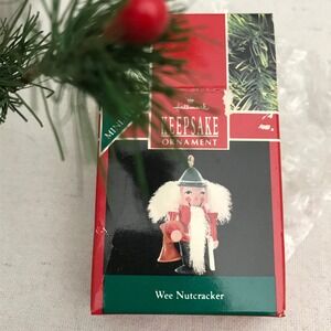 Hallmark Vintage, Wee Nutcracker 1990, RARE Miniature, Nutcracker, Christmas‎